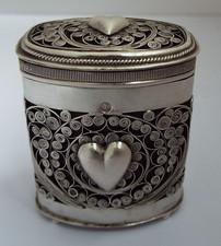 SUPERIOR QUALITY VERY CLEAN LARGE DUTCH ANTIQUE 1868 SOLID SILVER PEPPERMINT BOX