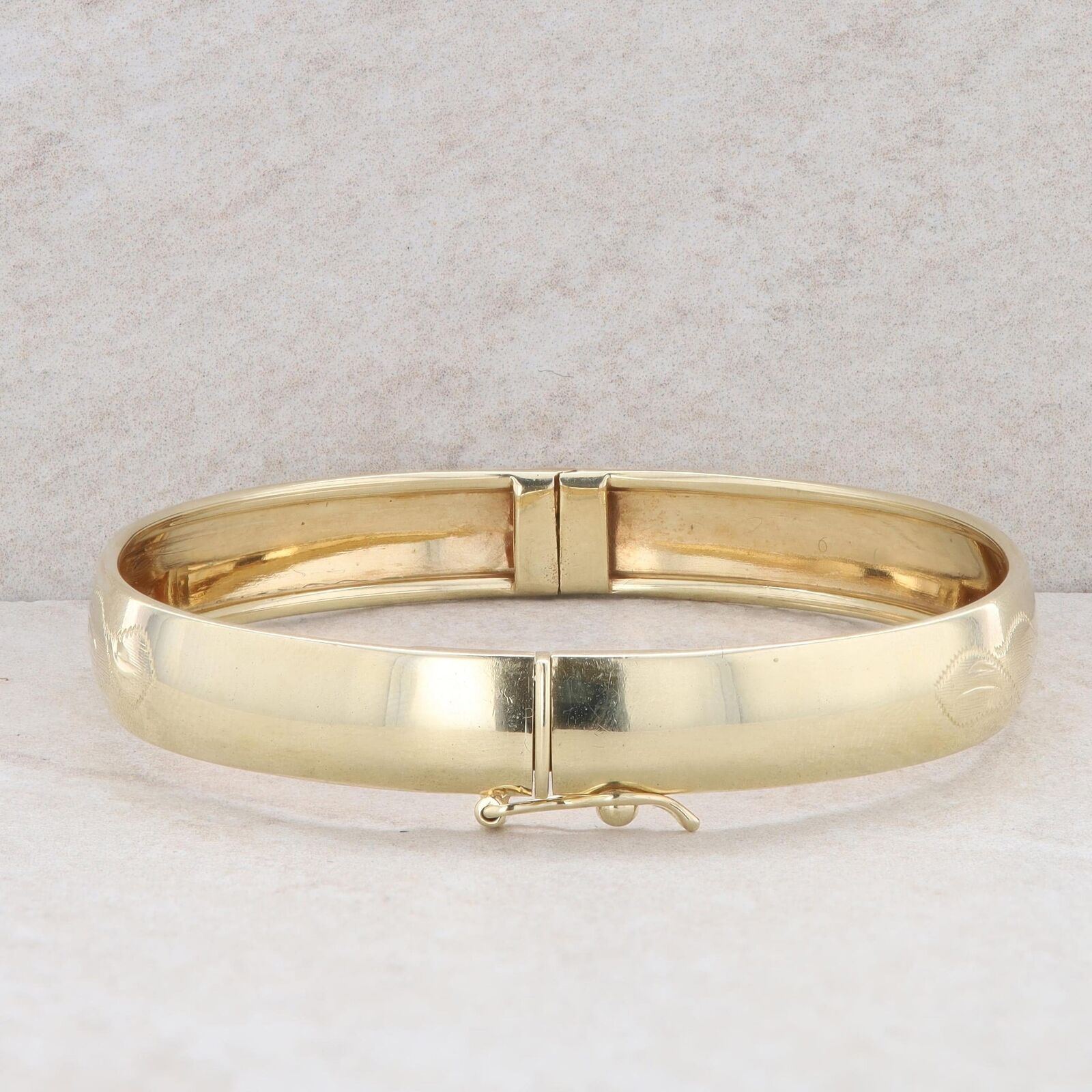 14k Yellow Gold Hinged Etched Polished Bangle 12.… - image 2