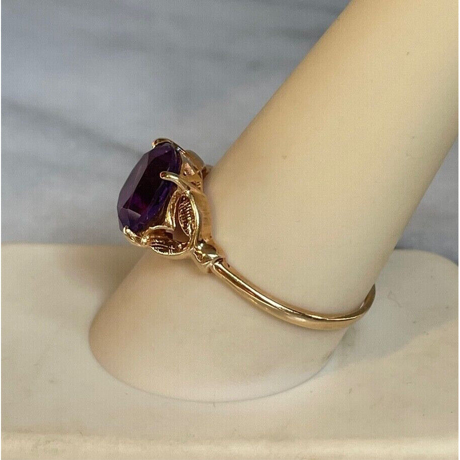 14K YELLOW GOLD  AND AMETHYST RING SIZE 9.75 SKY - image 2