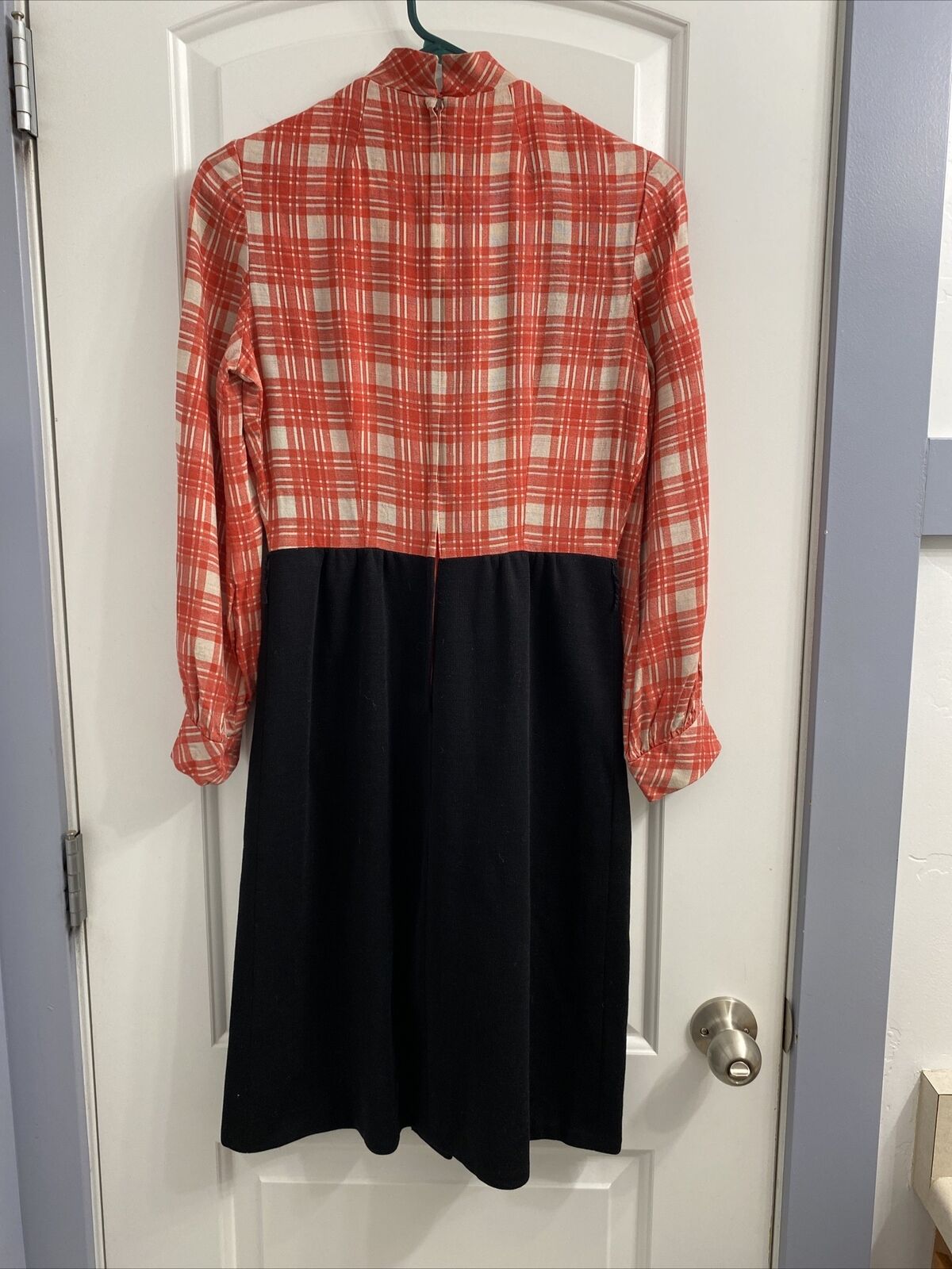 Vintage 60s 70s Orange & Cream Plaid Black Secret… - image 10