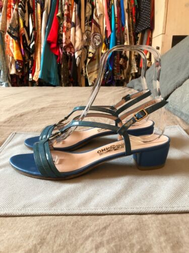 SALVATORE FERRAGAMO LUXURY BLUE LEATHER SANDALS PA