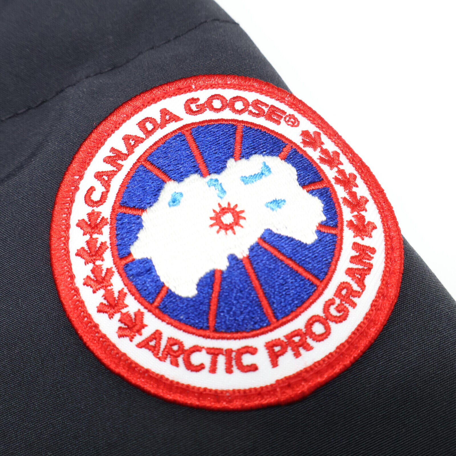 CANADA GOOSE 2302JL MACKENZIE PARKA Down coat S/P… - image 7