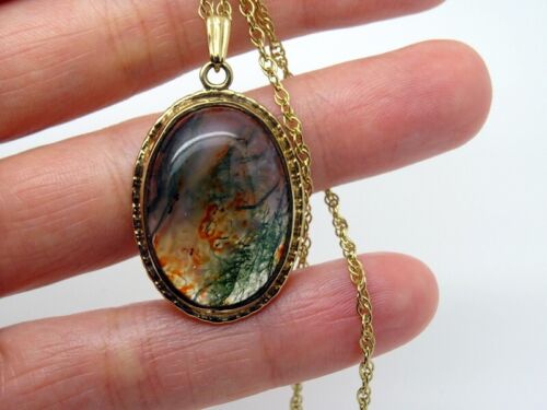 9ct Yellow Gold Moss Agate 80's Pendant + 9ct Cha… - image 1