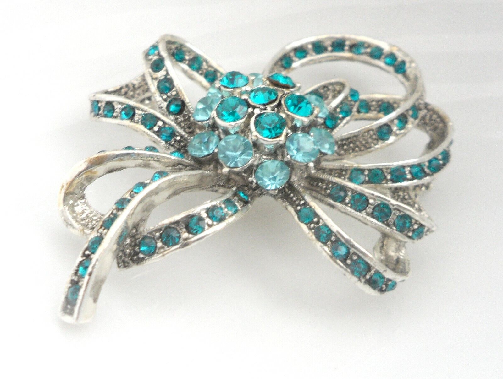 Vintage Rhinestone Bow Brooch Faux Marcasite Silv… - image 5