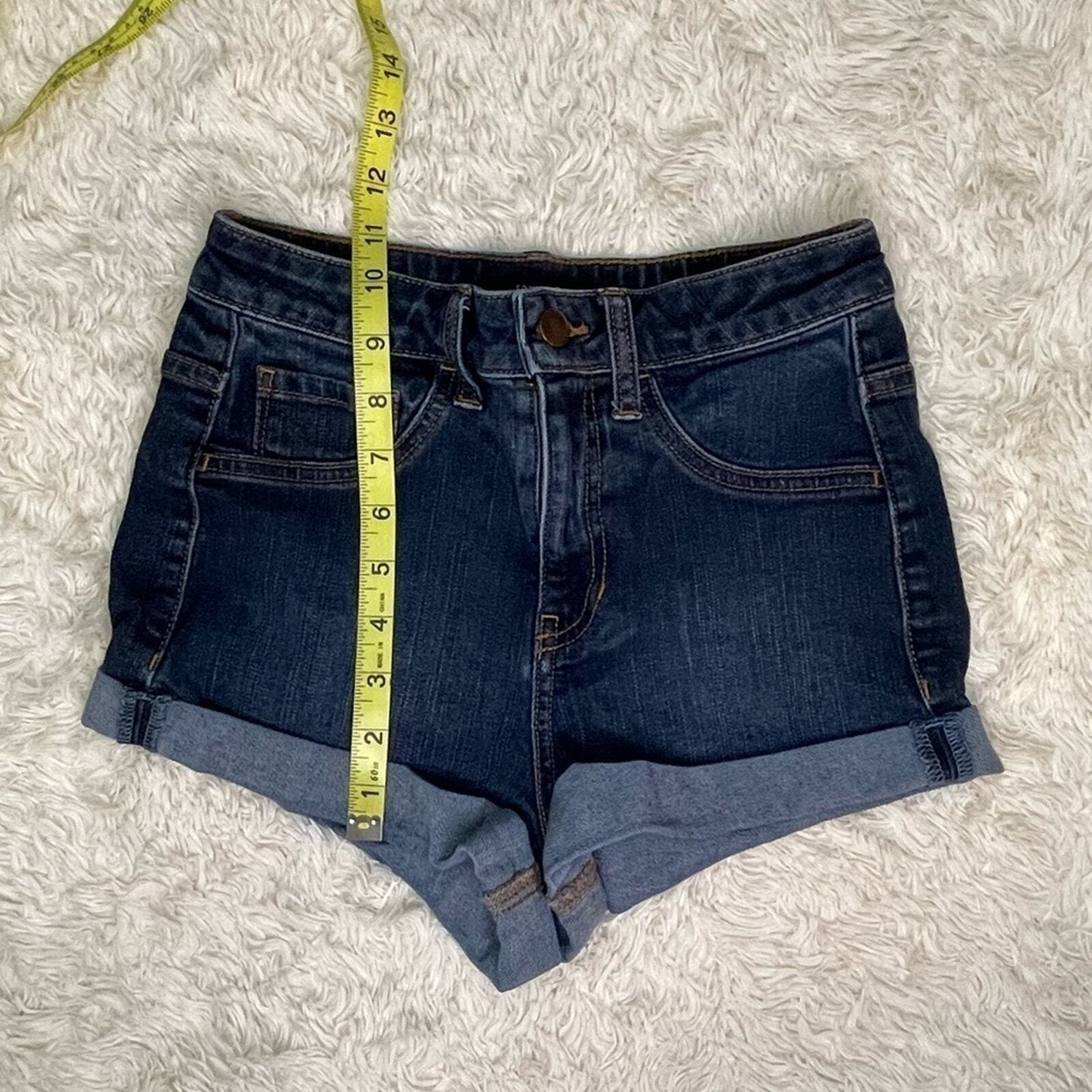 Forever 21 Dark Wash Rolled Denim Jean Shorts Wom… - image 3