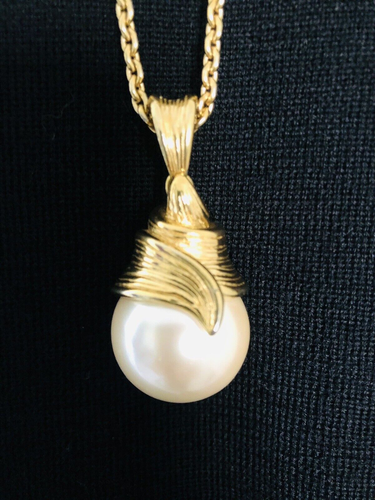 Vintage Givenchy Gold Tone Chain Large Faux Pearl… - image 2