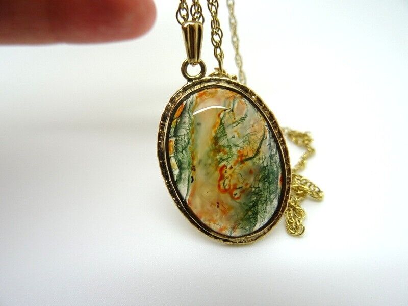 9ct Yellow Gold Moss Agate 80's Pendant + 9ct Cha… - image 3