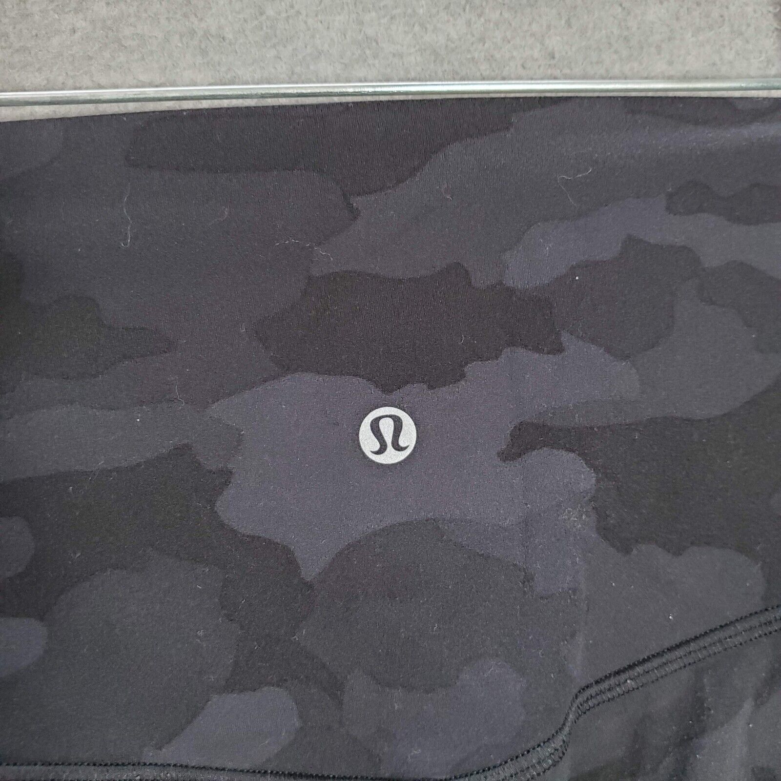 Lululemon Women Activewear Pants 4 Gray Camo Alig… - image 9