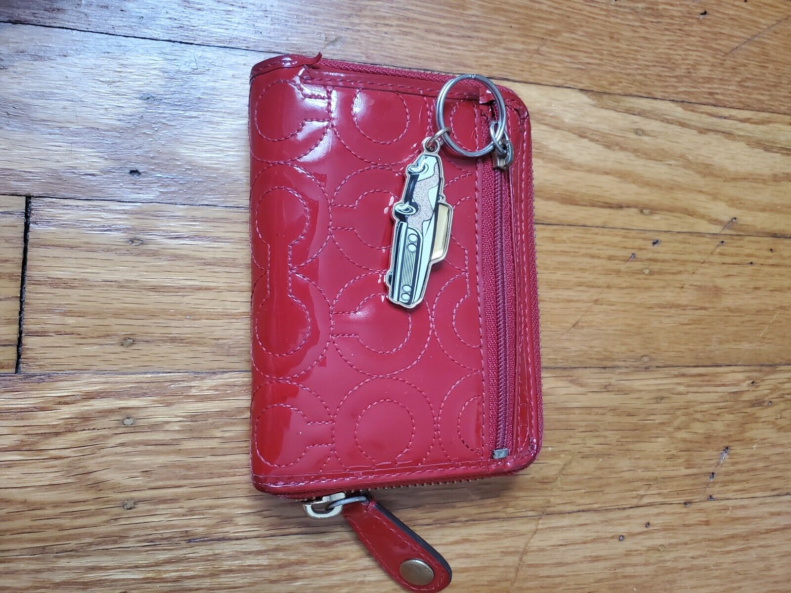 Coach Bifold Red Patent Leather Vintage WOMEN'S - image 7