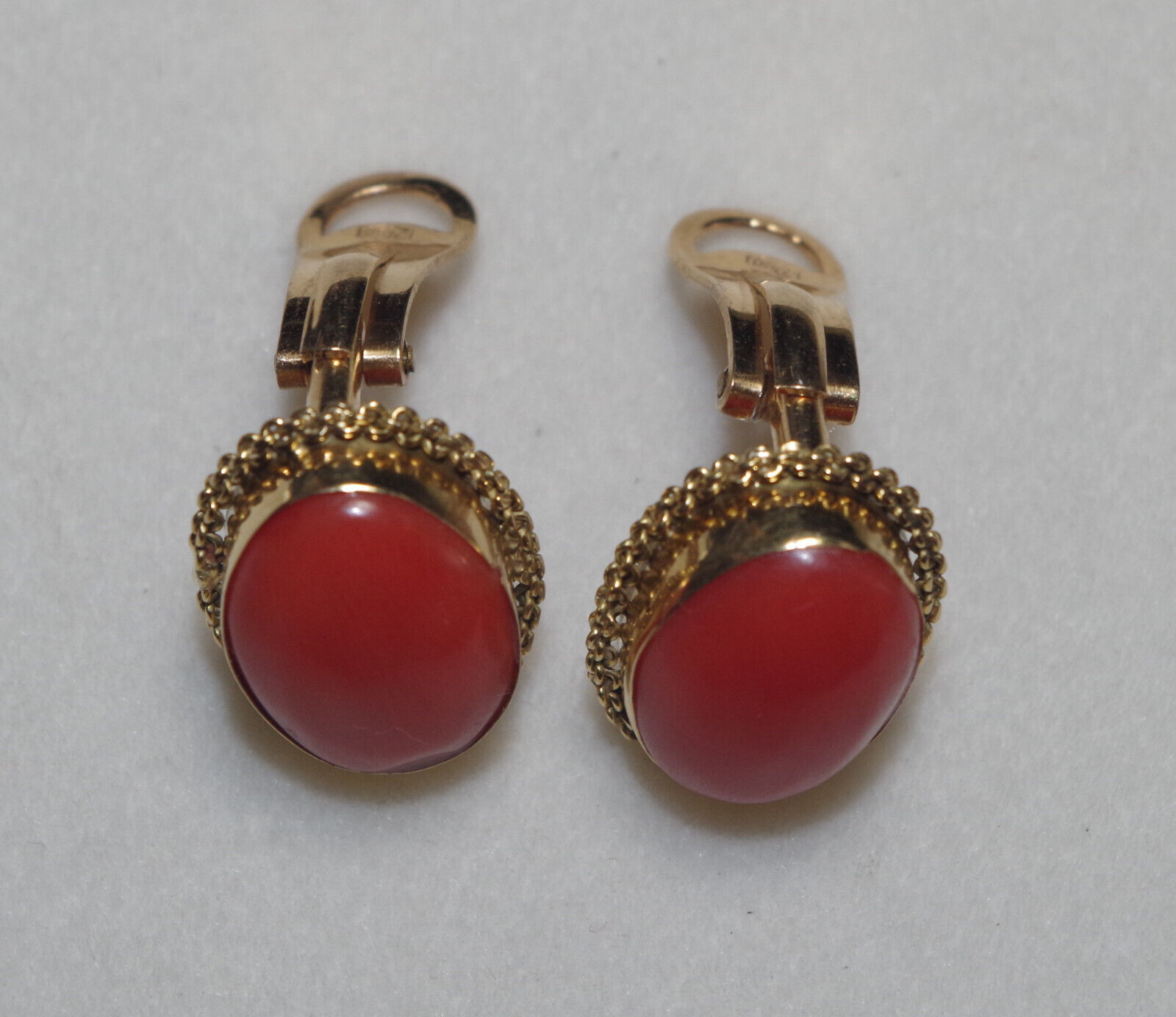 Antique 18K Italian Red Coral Large Dome 18 mm Be… - image 8