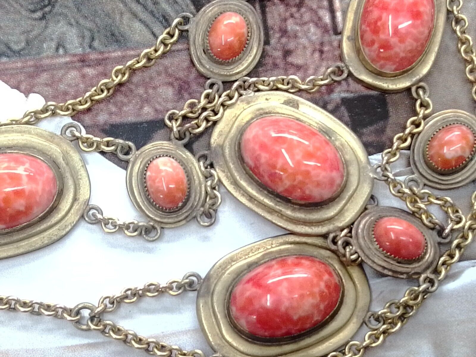 Gorgeous Antique Art Deco Faux Coral Necklace (Gl… - image 2