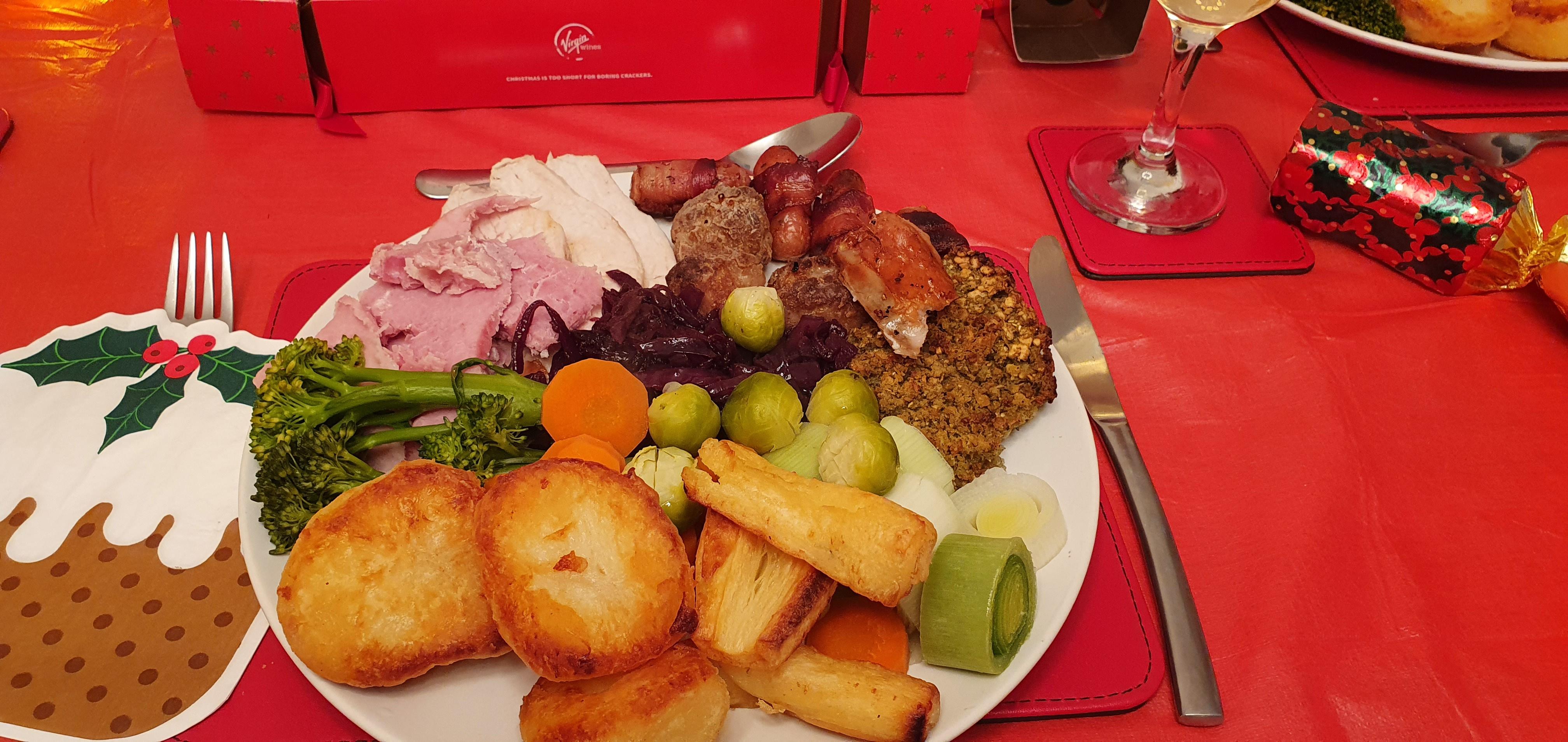 Featured image of post Proper English Christmas Dinner What makes a traditional christmas dinner particularly british