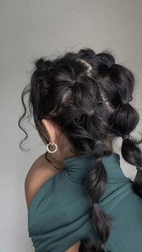 Explore quick & easy hairstyles for thin hair at Heartafact.com Get best women’s hairstyle ideas with cute bun hairstyles for thin hair, simple work hairstyles for thin hair & long thin hair haircuts. Find cute hairstyles for short hair, fine flat hair, haircut for thin fine hair, medium length haircut, aesthetic hairstyles for fine hair & fine hair haircuts inspo - layered haircuts for medium hair, bob, braids, half up half down #haircutsforthinhair #mediumhairstyles #hairinspo #womenhairstyles