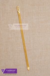 Vaibhav Jewellers offers a delightful collection of wristbands specifically designed for kids, crafted from high-quality 22k gold. These simple yet stylish bracelets weigh approximately 3 grams and feature intricate carvings that enhance their charm. Ideal for occasions or as cherished keepsakes, these finely designed wristbands combine elegance with comfort, making them perfect accessories for young ones.
#womenjewellery #babybracelets #gold #goldjewellery #onlinejewellery #latestgoldjewellery #weddinggoldjewellery #finegoldjewellery #trendygoldchainbracelets #uniquegoldbracelets #latestgoldchainbracelets #fashionjewelleryforher #womenstyles #goldbraceletsonline #vaibhavjewellers #smallbracelets #womengoldchains