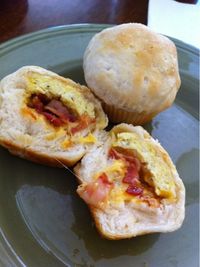 Bacon, egg & cheese "cupcakes"