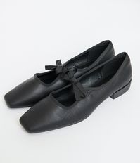 1960s Black Leatherette Bow Strap Flats – Unique Vintage