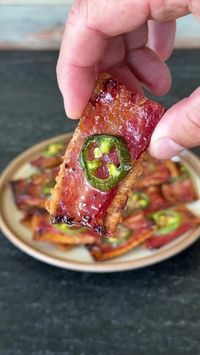 Candied bacon crackers #bacon | Ninjacue | Ninjacue · Original audio