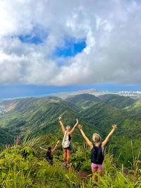 Hawaii hiking with friends