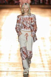 Etro Spring 2022 Ready-to-Wear Fashion Show | Vogue