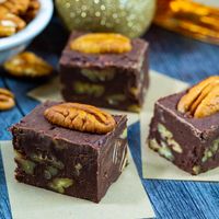 Bourbon Pecan Fudge