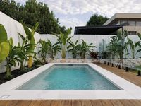 Glazed Co. | A frameless glass pool fence gives you the freedom to maximise your swimming area and create the ultimate resort-like backyard setting… | Instagram