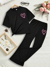 Don't miss this hot deal on SHEIN! Save big on this!🛒SHEIN Tween Girl Casual Simple Heart Pattern Short Sleeve Blouse And Flared Pants, 2 Pieces Set, Suitable For Summer 500  sold
💰Price[$8.13] -26%