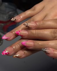 NEVA HAD A WHAT🗣️🗣️🗣️🗣️🗣️🗣️ - - - - - - #gelx #gelxnails #nailinspo#nailinspiration #pink#pinknails #animalprint #summer #summernails #detroit