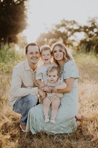 Family Photo Ideas | San Diego lifestye | Navy Grace