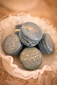 These are the most gorgeous macarons. Almost like sparkling moons.