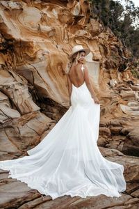 Lovers Society's new collection has launched, and we're here for it! Are you a free-spirited, romantic and artistic brides? We have a feeling you'll fall in love with this collection, too. Click here to meet all of the stunning styles! | modern wedding dress, 2020 wedding dress, unique wedding dress #lovelybride #weddingdress #bridetobe