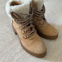 M.Gemi Size 8 Used Good Condition Alpi Beige Suede Cream Shearling Lace-Up Boots With Short Heels