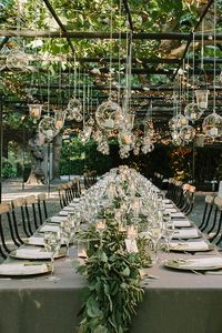 Elegant Garden Wedding in Napa Valley. Garden weddings // Aisle Perfect.