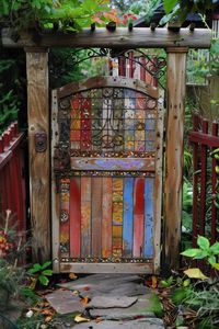 24 Creative Bohemian Garden Gate Inspirations for Enchanting Entries - Home Made Graceful