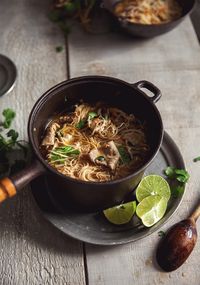 Soupe tonkinoise au bœuf - https://www.troisfoisparjour.com/fr/