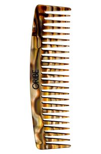 What it is: A artisanally crafted and hand-finished comb that can be used on wet or dry hair to detangle and style. Who it's for: All hair types.What it does: The durable, versatile comb is calibrated to ensure ease of comb-through for all hair types. Resin   Made in the USA  Part of BEAUTYSPACE