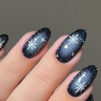 121K likes, 605 comments - heygreatnails on November 26, 2023: "🌌❄️✨ the mystique of winter nights with glittery dark blue aura nails, because magic hap..."