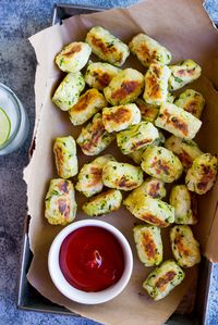 These delicious and healthy zucchini tater tots only require 4 ingredients and are so easy to make!