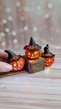 Miniature Jack O' Lantern made of polymer clay🎃 I use a lantern that I ordered on Ali Express (I really thought the lantern would be smaller😅) I baked the pumpkin and hat separately🙌 Full video on my YouTube channel SweetMiniDollHouse ✨️ #polymerclay #fimo #miniature #sweetminidollhouse #dollhouse #fimoclay #halloween #DIY #jackolantern