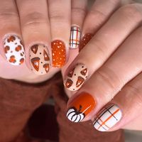 45 Festive Thanksgiving Nail Designs to Feast Your Eyes On - Pretty Sweet