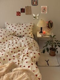 Ihomed Red Love Patter 100% Cotton Girl's HomeTextile Duvet Cover and Bedsheet Quilt Cover Soft Luxury Bedding Set Ins Fashion 🔎Single suitable for 1.2m width bed： 🛌1x Duvet Cover 150cm x 200cm(59x78inch) 🧺1x Flat sheet 180cm x 230cm(70x90inch) 🛏1x Pillowcase 74cm x 48cm(29x19inch) 🔎Twin suitable for 1.5m width bed: 🛌1x Duvet Cover 230cm x 200cm(59x78inch) 🧺1x Flat sheet 250cm x 230cm(98x90inch) 🛏2x Pillowcase 74cm x 48cm(29x19inch) 🔎Queen suitable for 1.8m width bed: 🛌1x Duvet Cover 230cm x 200cm(59x78inch) 🧺1x Flat sheet 250cm x 230cm(98x90inch) 🛏2x Pillowcase 74cm x 48cm(29x19inch)