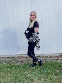 The perfect fall maternity outfit for this cold weather. All pregnant moms need this fall fashion outfit: black, maternity leggings, a black maternity tee and an oversized plaid shacket! I’ll definitely be living in this casual maternity outfit! Click to shop this outfit. #maternitystyle #fallfashion #shacket #pregnantmom