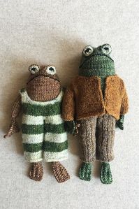 Ravelry: Frog and Toad pattern by Kristina Ingrid McGowan