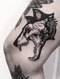 20+ Animal Skull Tattoos And Their Meanings | Creative Tattoos by  Shauna Abrams Check more at https://ideatatto.com/animals/20-animal-skull-tattoos-and-their-meanings-creative-tattoos-by-shauna-abrams/