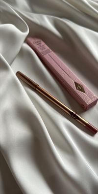 DEFINE YOUR DESIRE: Charlotte Tilbury Lip Liner - where precision meets passion. Sculpt, shape, and embrace the allure of a perfectly outlined pout. 💄🖋️ #CharlotteTilbury #LipPerfection