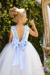 Please carefully select the size. You may contact us for custom sizes and measurements. All materials high quality. All dresses are handmade We ship all over the world Please, contact us with any questions. Ivory flower girl dress,Baby tulle dress,Lace flower girl dress,Tutu dress, ivory dress with blue 3d flowers,Long flower girl dress,Baby wedding dress