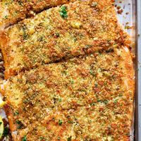 Crispy Garlic Parmesan Salmon Recipe (+ VIDEO) - Cafe Delites