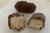 These 'Bounty’ bars are so easy to make and seriously taste just like the original chocolate bars. Mix desiccated coconut and sweetened condensed milk together and after chilling dip into melted chocolate. You can also shape them into balls if you'd prefer. The perfect sweet snack!