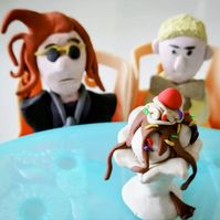 another quirky and cool GISH (the greatest international scavenger hunt) challenge. this time I had to make two iconic good omens characters - Crowley and Aziraphale eating a hot fudge ice cream sundae.  strange but true.  I used plasticine to make mine as I love making models out of clay so so much!  good omens is an absolutely fantastic book by Neil Gaiman and Terry Pratchett!  I love it!
#bookishlife #booklover #comicfantasy #bookcharacters #plasticineart #gishwes