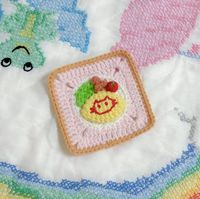 crochet japanese cat omurice granny square! - donguri.ri on insta   #crochet #crocheting #crochetlove #crochetaddict #crochetersofinstagram #omurice #diy #grannysquarecrochet #grannysquare #cat #catsofinstagram #kitty