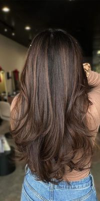 Hair Colour Trends 2024: Bronde Blends and Beyond 1 - Fab Mood | Wedding Colours, Wedding Themes, Wedding colour palettes